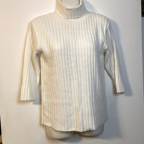 Cas NWT White Medium Sleeve Turtleneck Sweater - Picture 1 of 3